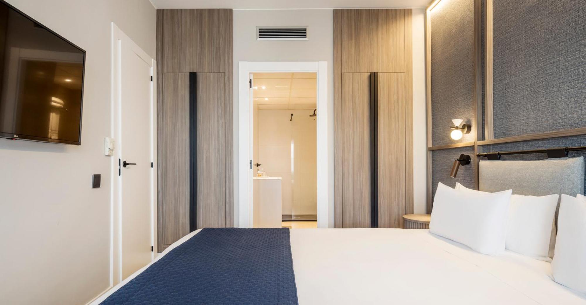 Hotel Ilunion Romareda Saragossa Zimmer foto
